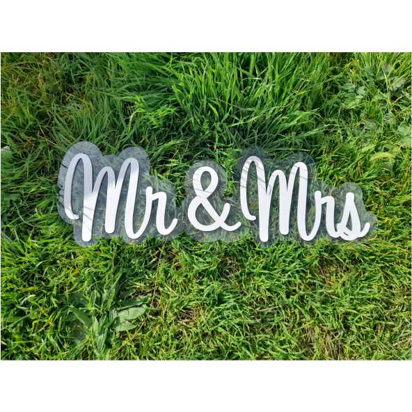 Decoratiune plexiglas transparent si lemn vopsit alb "Mr & Mrs"